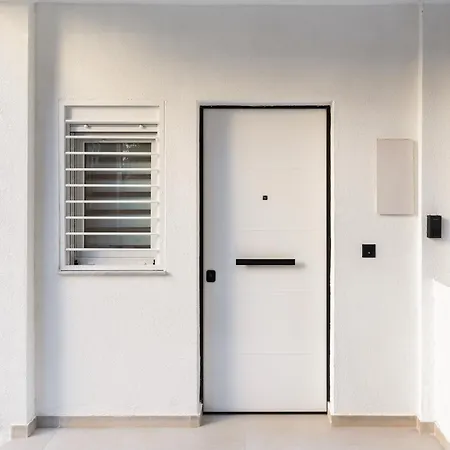 Spot By Luxlikehome *